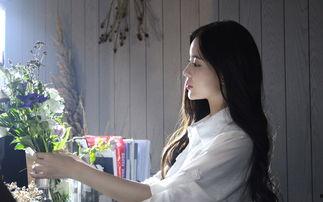 推女郎艾栗栗在线视频,推女郎的激情演绎，在线视频中的热辣风采